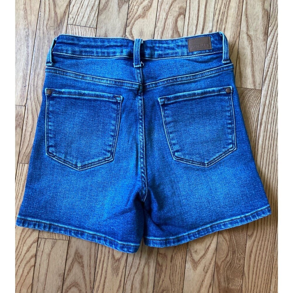 Judy blue shorts Judy blue jeans denim Jean Shorts womens small 2 - 4 stretchy - Picture 2 of 7